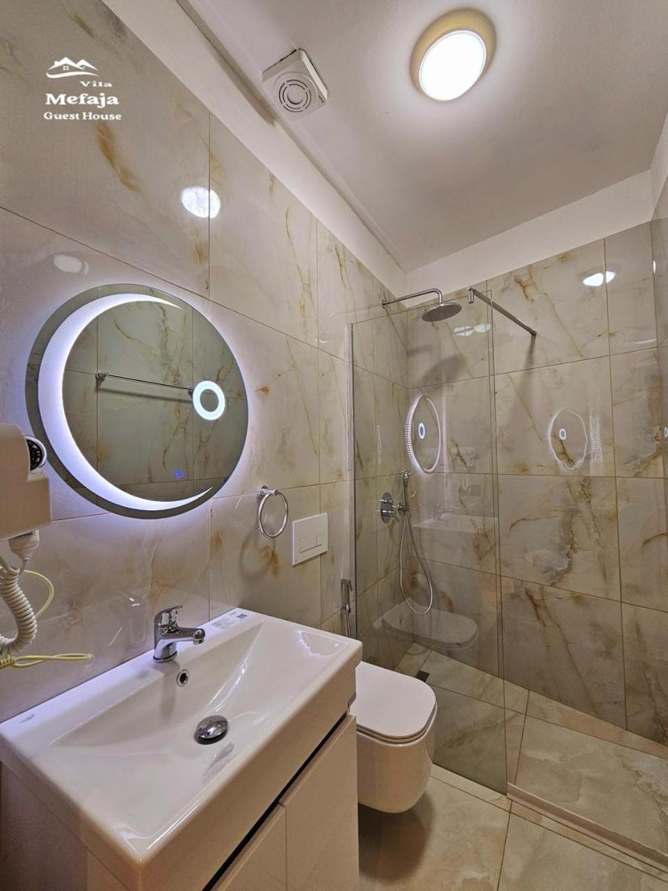 Villa Mefaja Krujë エクステリア 写真