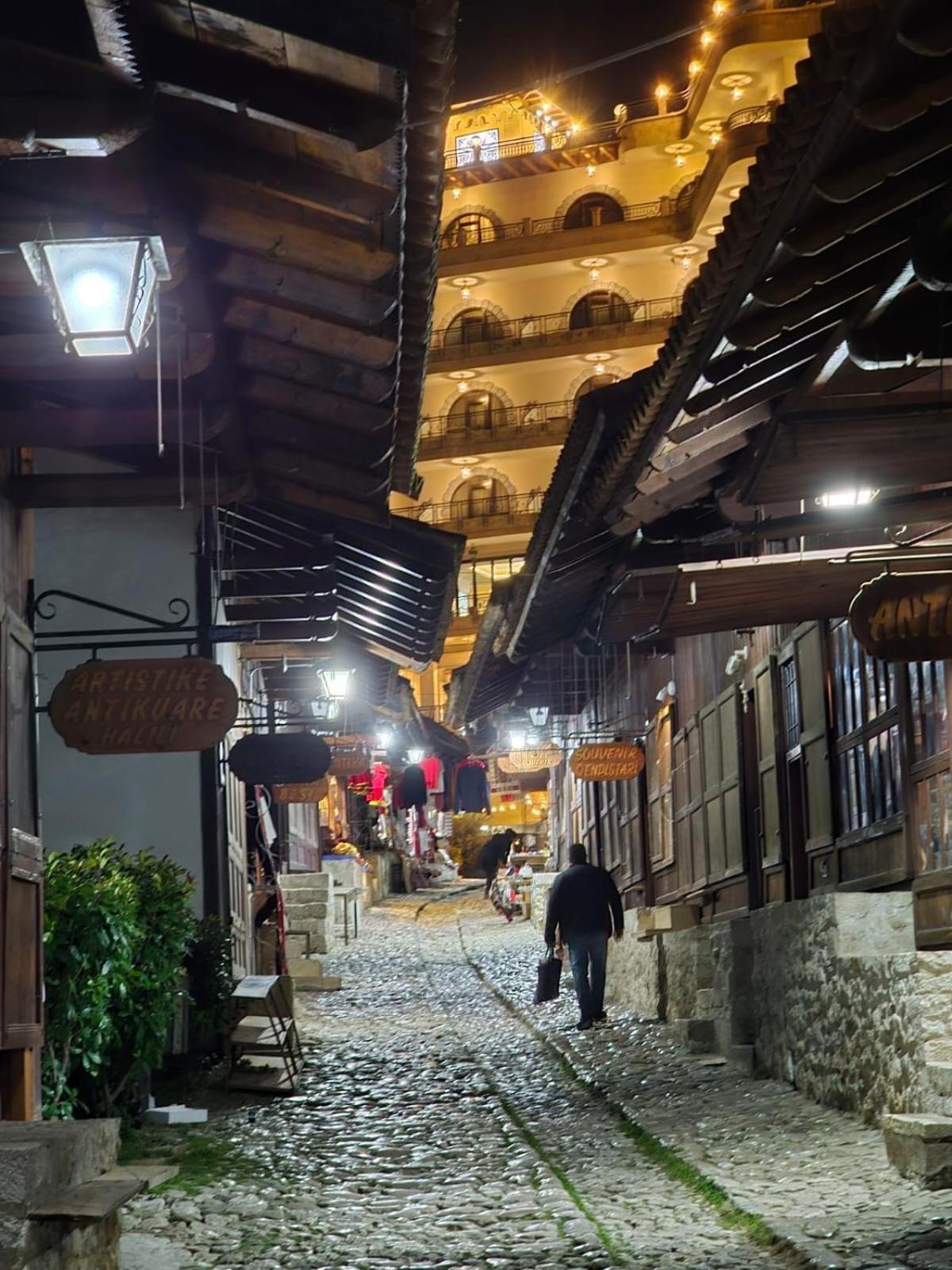 Villa Mefaja Krujë エクステリア 写真